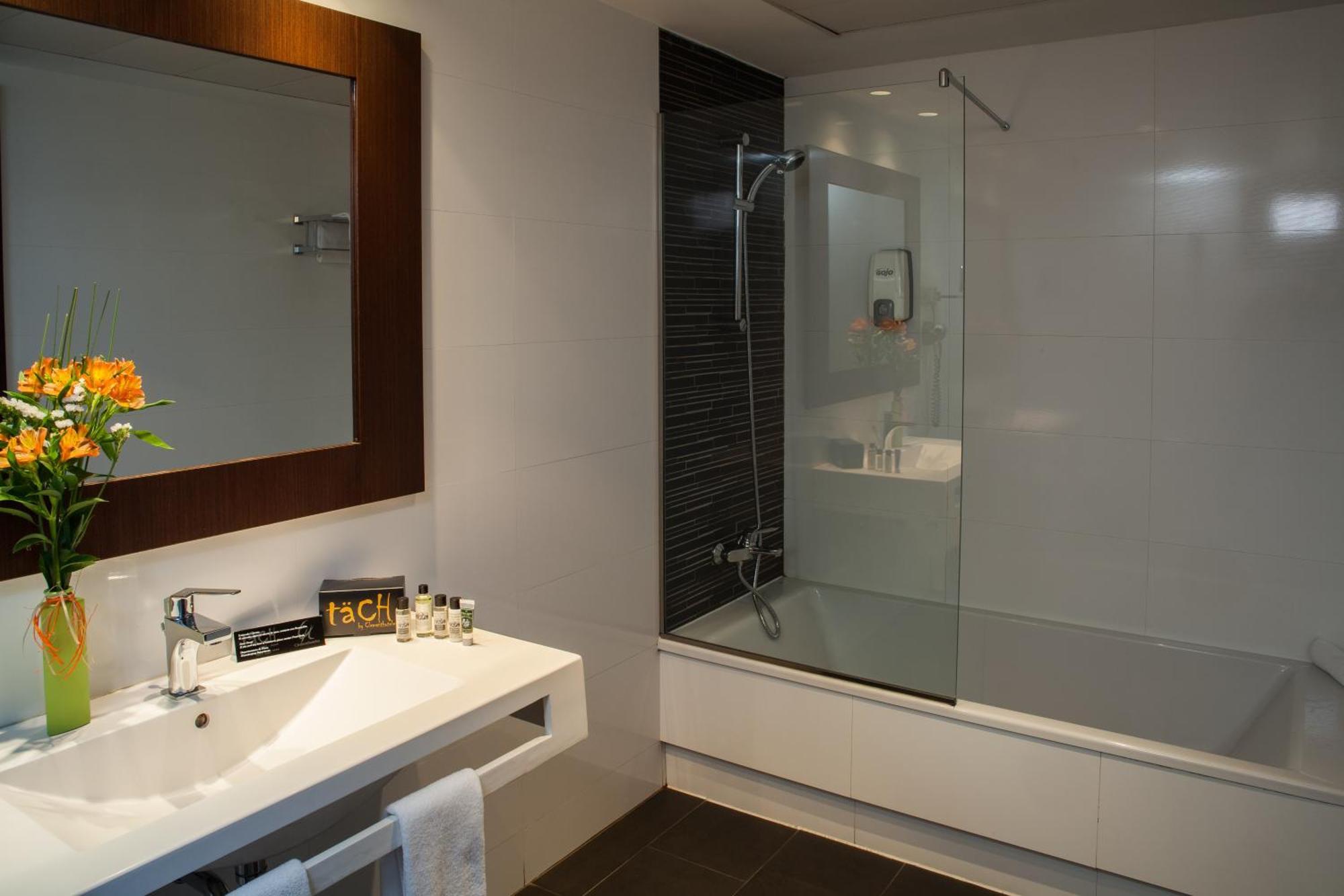 Triple Room with Bath,687129942:JPEG